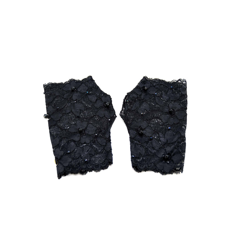 Black Floral lace fingerless gloves